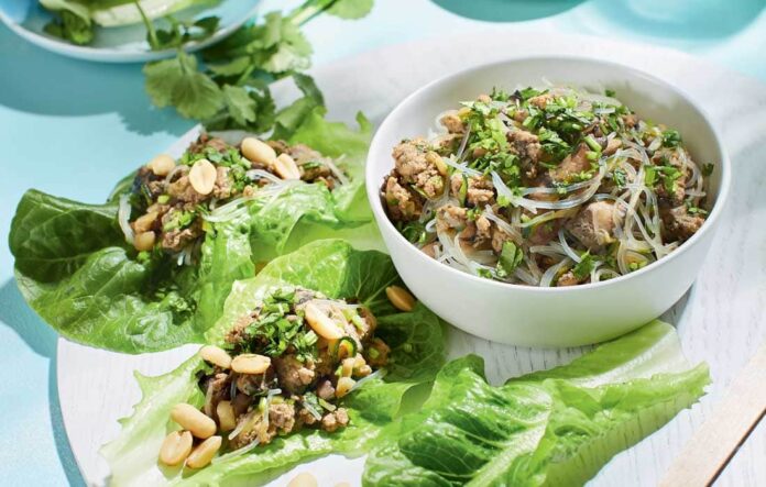 San choi bau with turkey mince