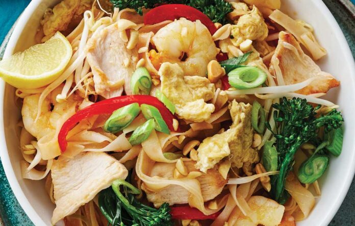 Chicken and prawn pad Thai